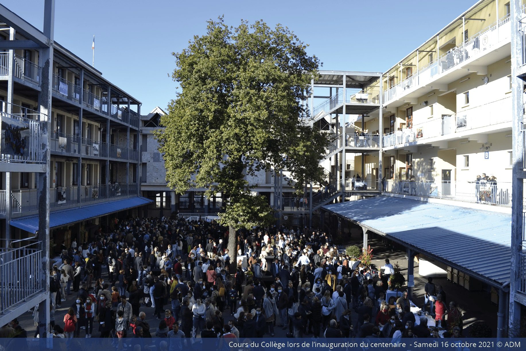 Cours du collège lors de l'inauguration du centenaire